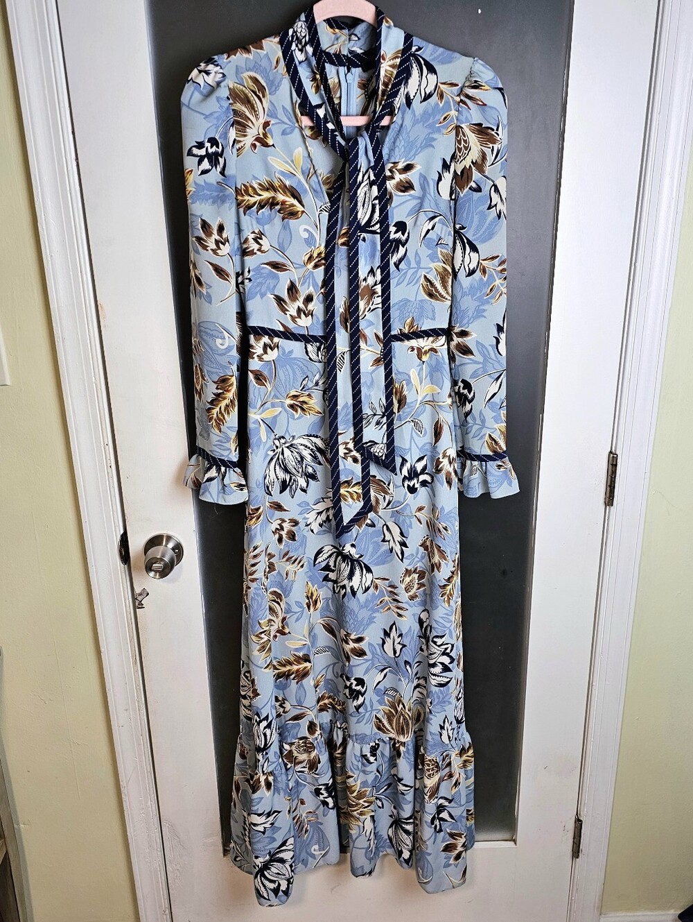 BCBGMAXAZRIA Flora Long Sleeve Neck Tie Maxi Dress